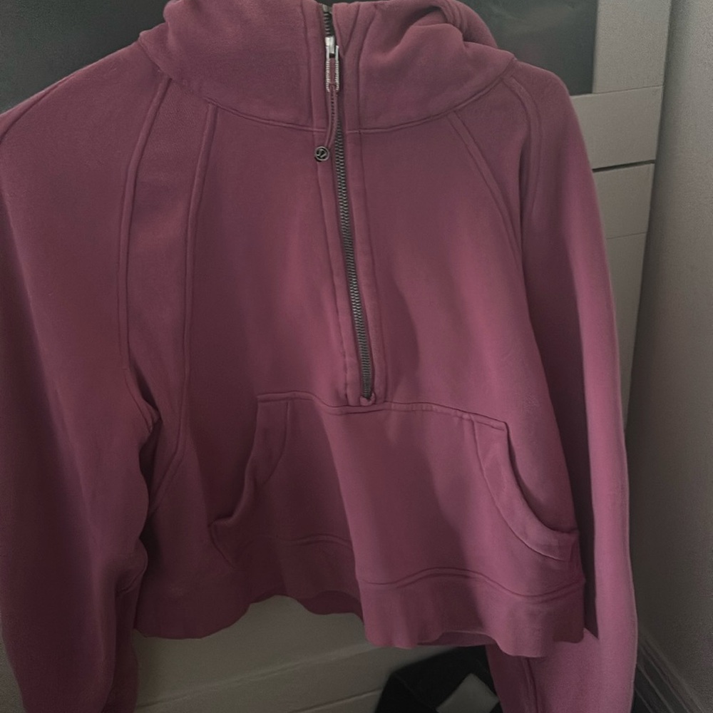 LULULEMON SCUBA SIZE M/L PINK BLOSSOM